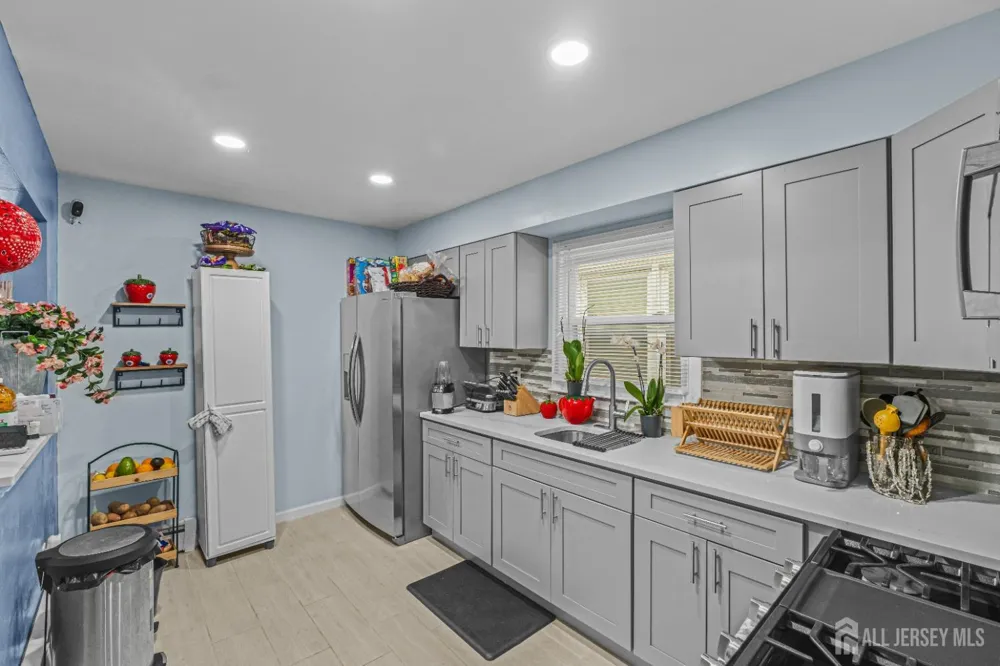 13-15 Dino Drive Keasbey, NJ 08832