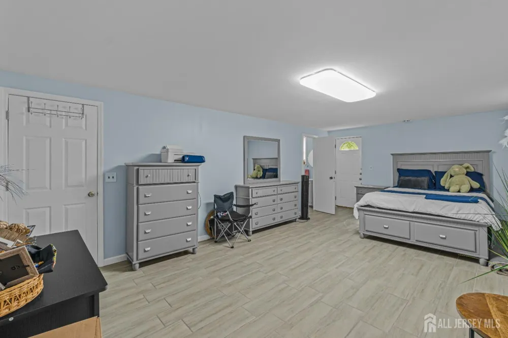 13-15 Dino Drive Keasbey, NJ 08832
