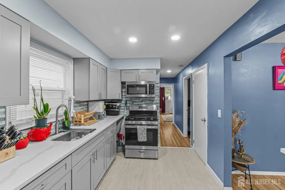 13-15 Dino Drive Keasbey, NJ 08832