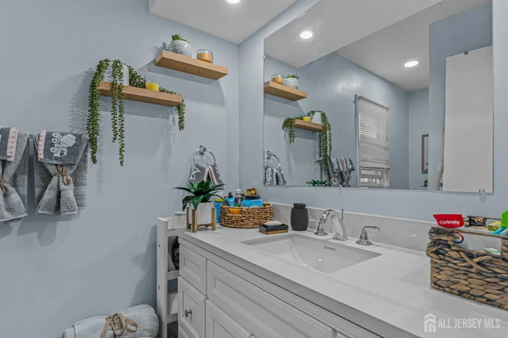13-15 Dino Drive Keasbey, NJ 08832