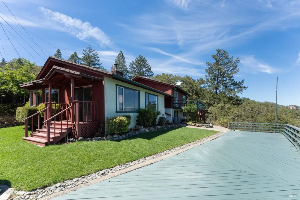 275 Mendocino Place Ukiah, CA 95482