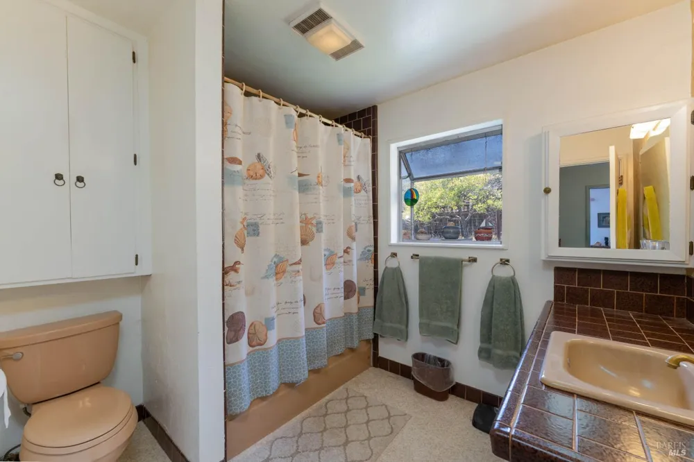 275 Mendocino Place Ukiah, CA 95482