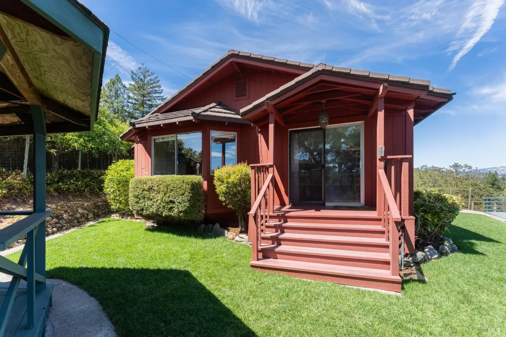 275 Mendocino Place Ukiah, CA 95482