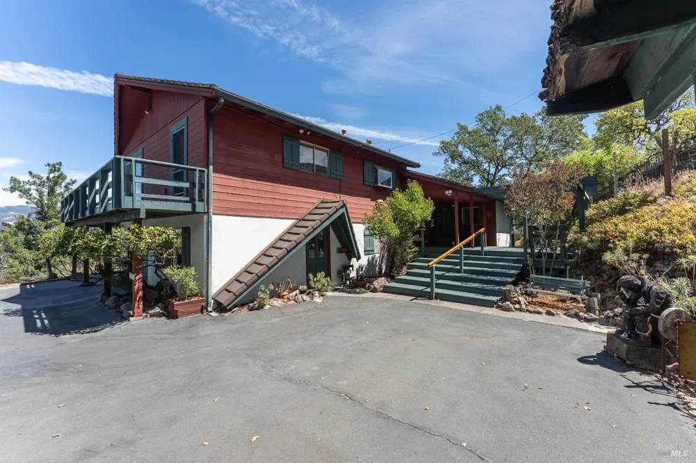 275 Mendocino Place Ukiah, CA 95482