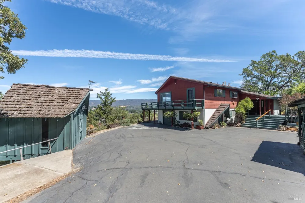 275 Mendocino Place Ukiah, CA 95482