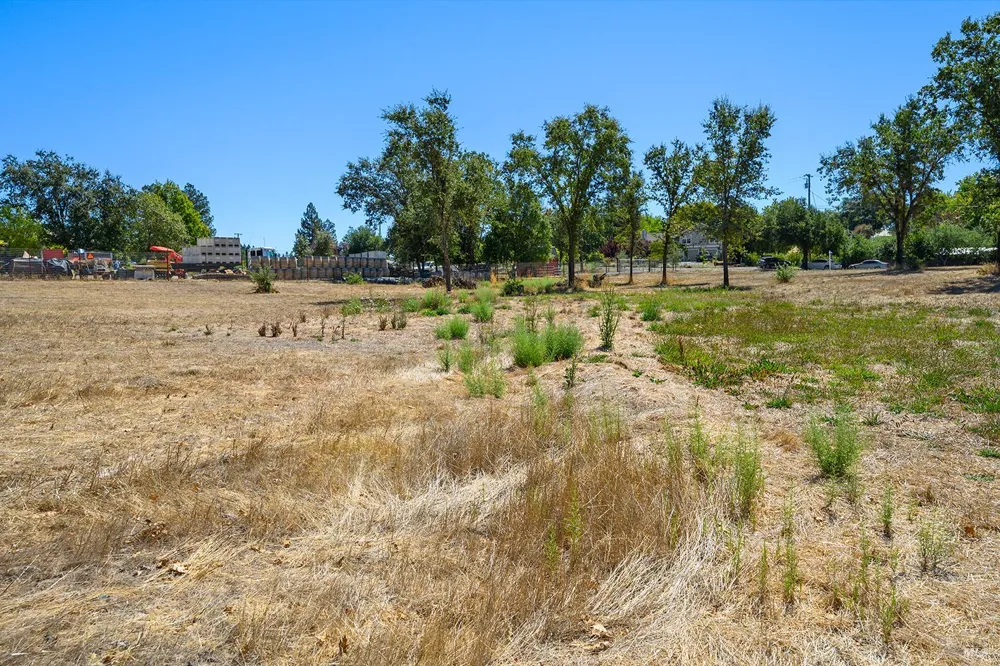 659 Red Tail Road Healdsburg, CA 95448