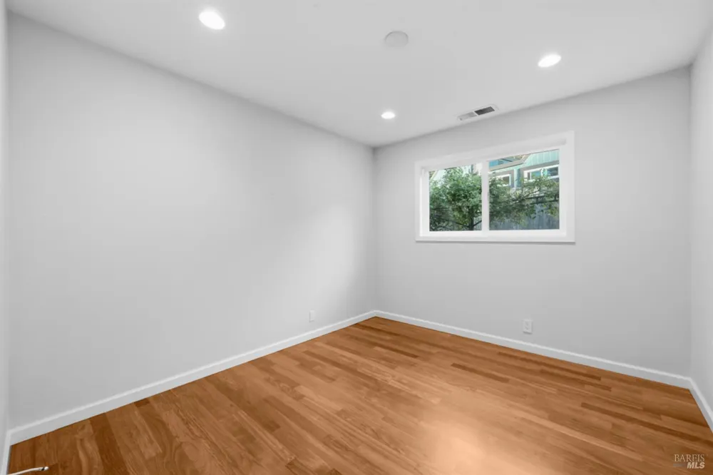 107 Baruna Court Novato, CA 94945
