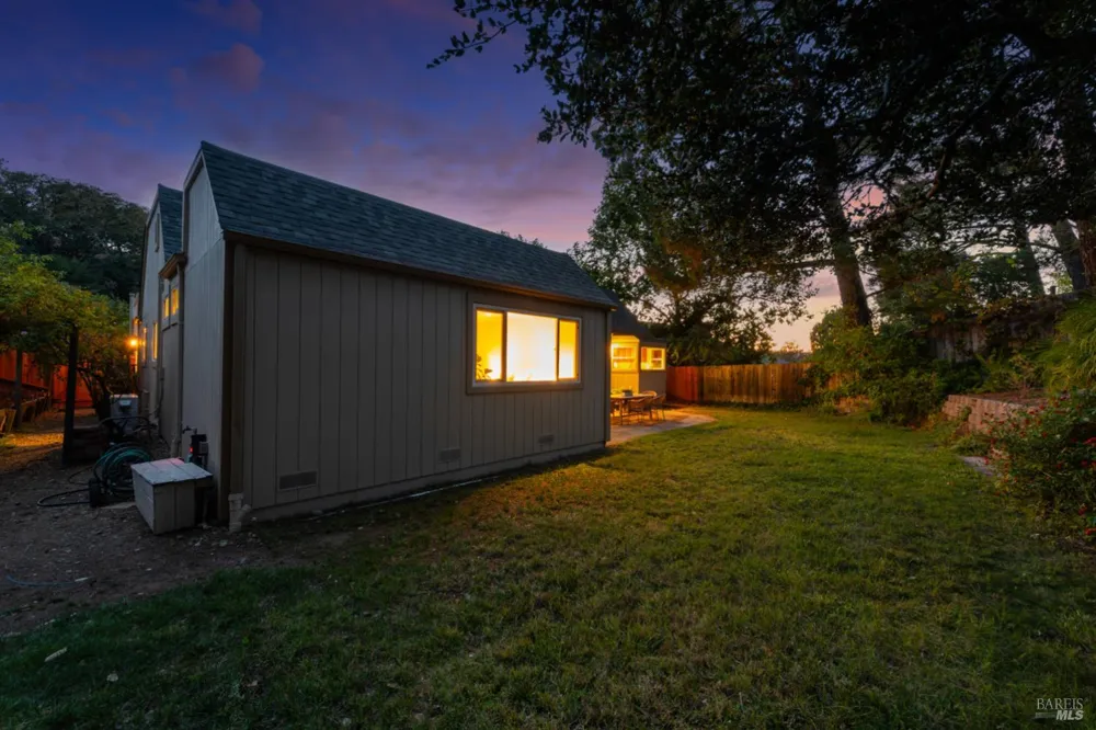 107 Baruna Court Novato, CA 94945