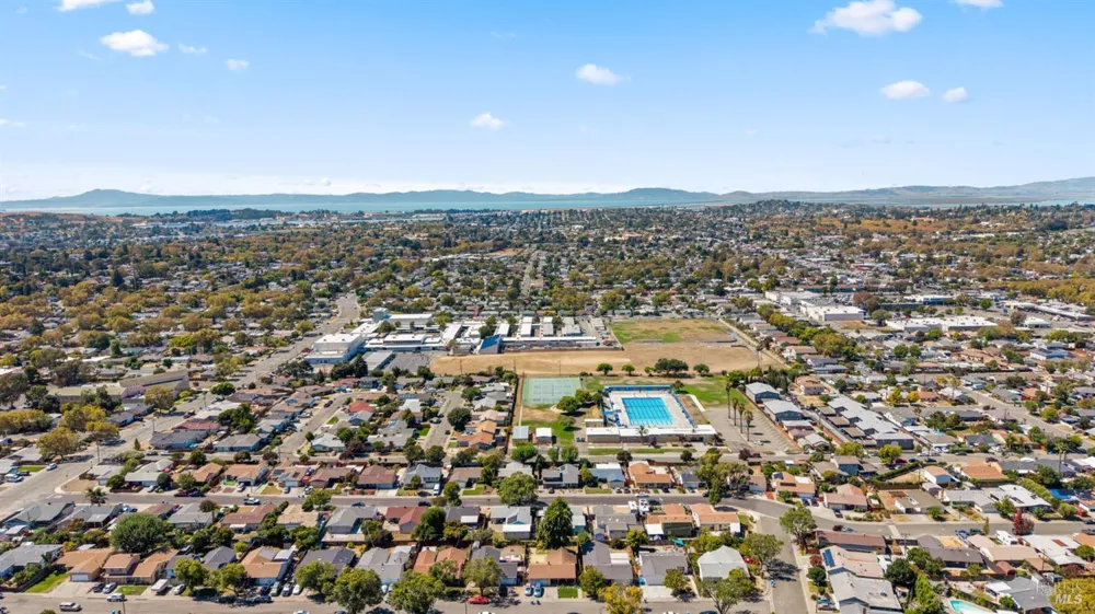 340 Lamont Court Vallejo, CA 94591