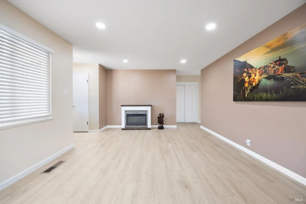 340 Lamont Court Vallejo, CA 94591