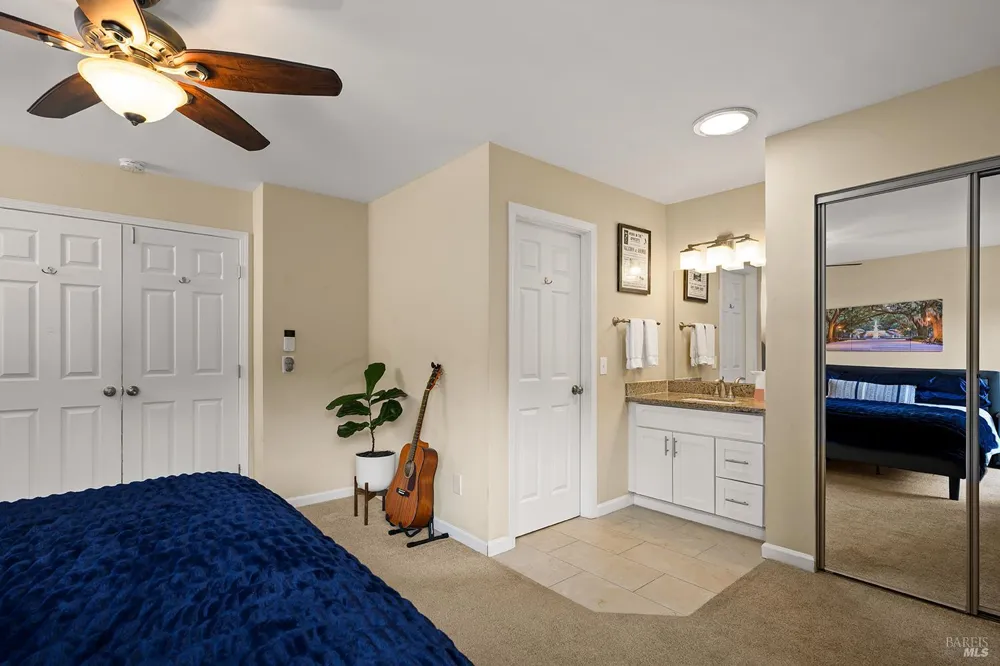 5305 San Luis Avenue Santa Rosa, CA 95409
