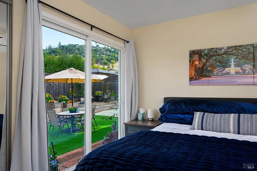 5305 San Luis Avenue Santa Rosa, CA 95409