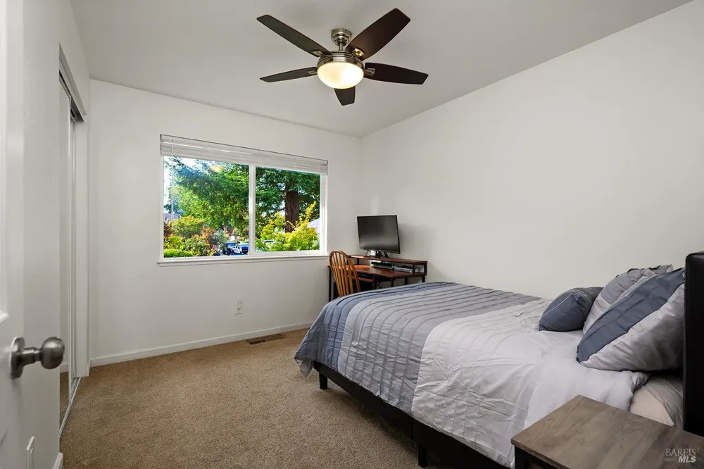 5305 San Luis Avenue Santa Rosa, CA 95409