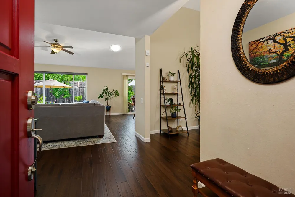 5305 San Luis Avenue Santa Rosa, CA 95409