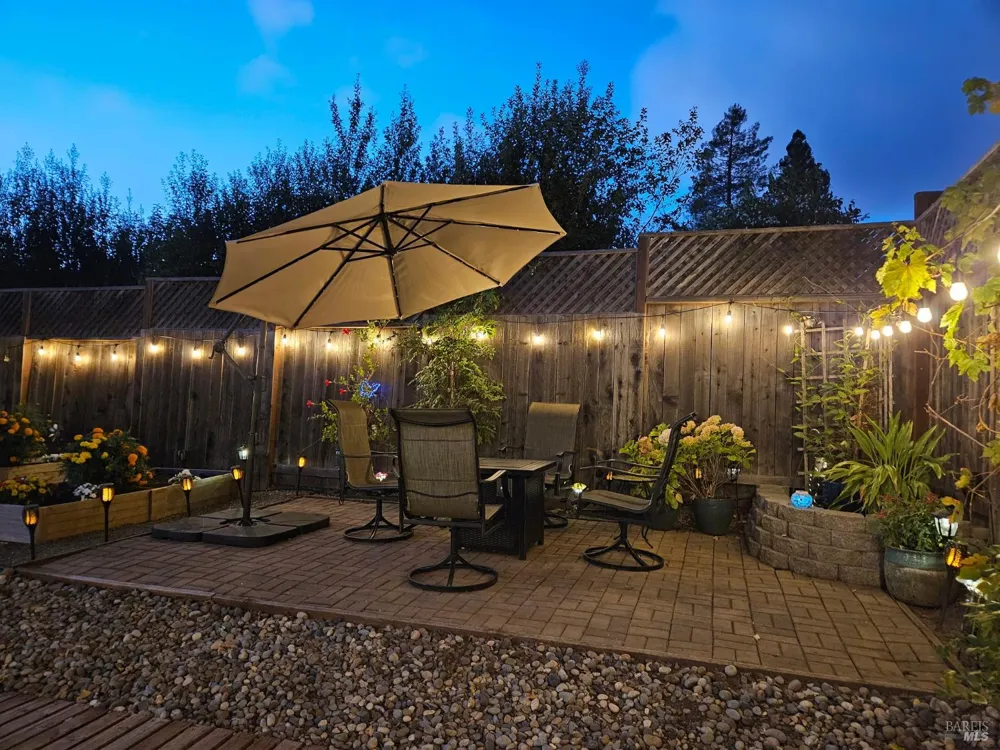 5305 San Luis Avenue Santa Rosa, CA 95409