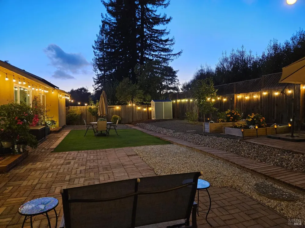 5305 San Luis Avenue Santa Rosa, CA 95409