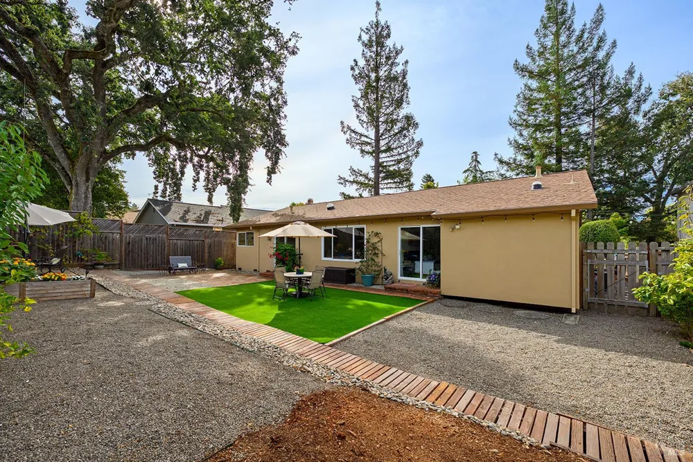 5305 San Luis Avenue Santa Rosa, CA 95409