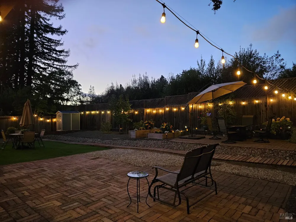 5305 San Luis Avenue Santa Rosa, CA 95409