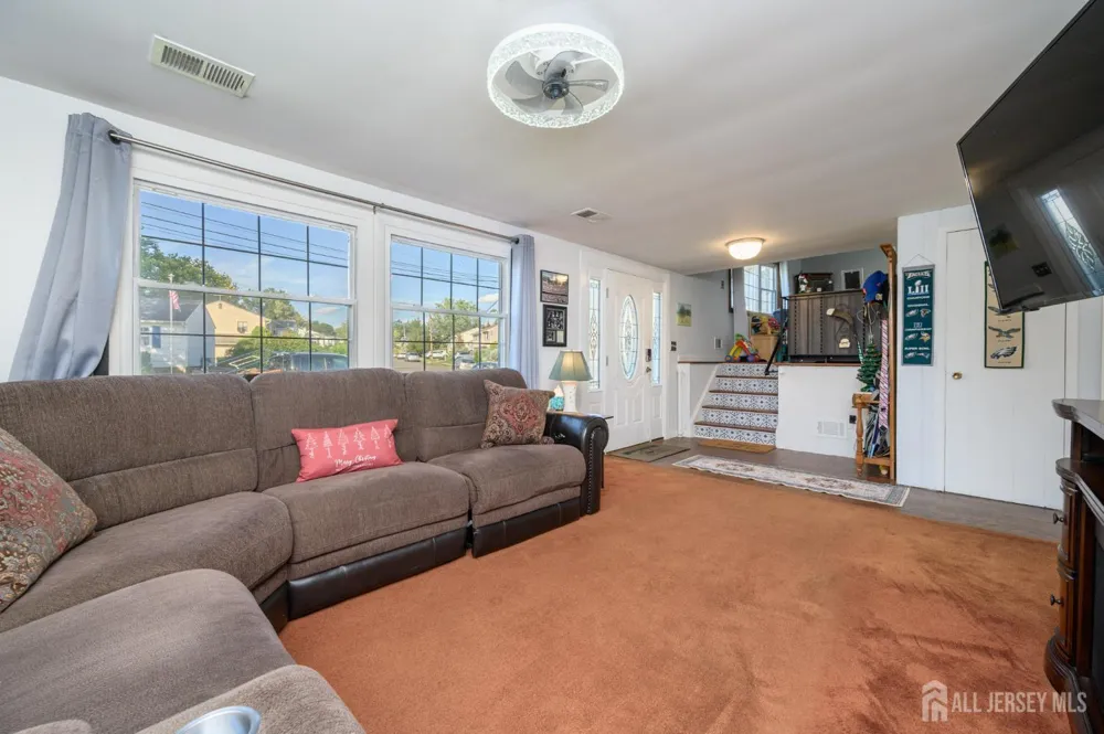 71 Aberdeen Avenue Iselin, NJ 08830