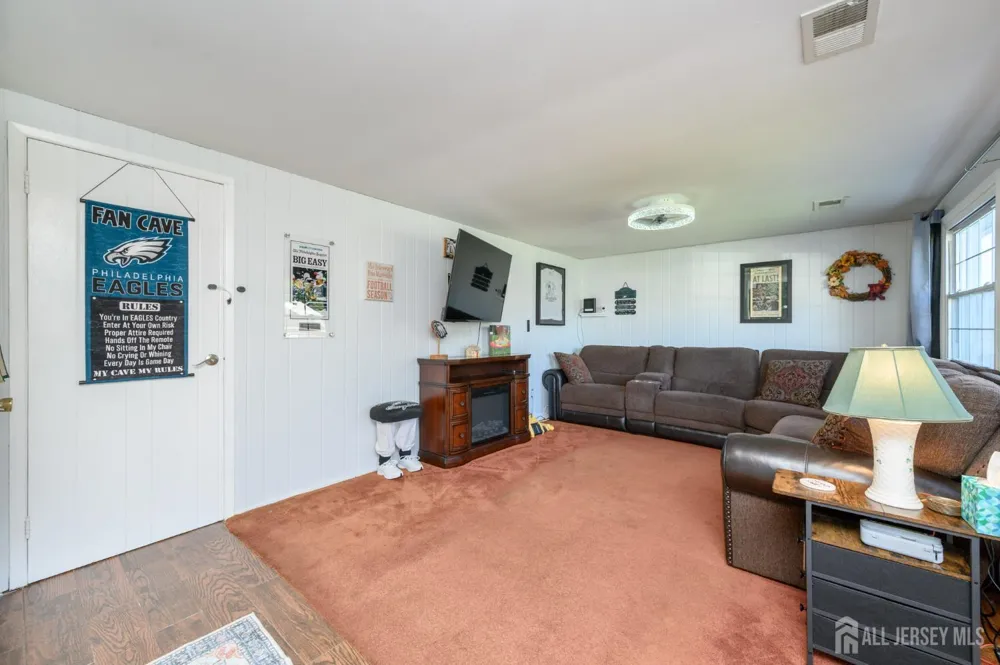 71 Aberdeen Avenue Iselin, NJ 08830