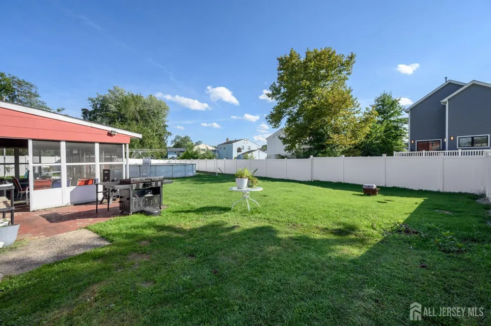 71 Aberdeen Avenue Iselin, NJ 08830