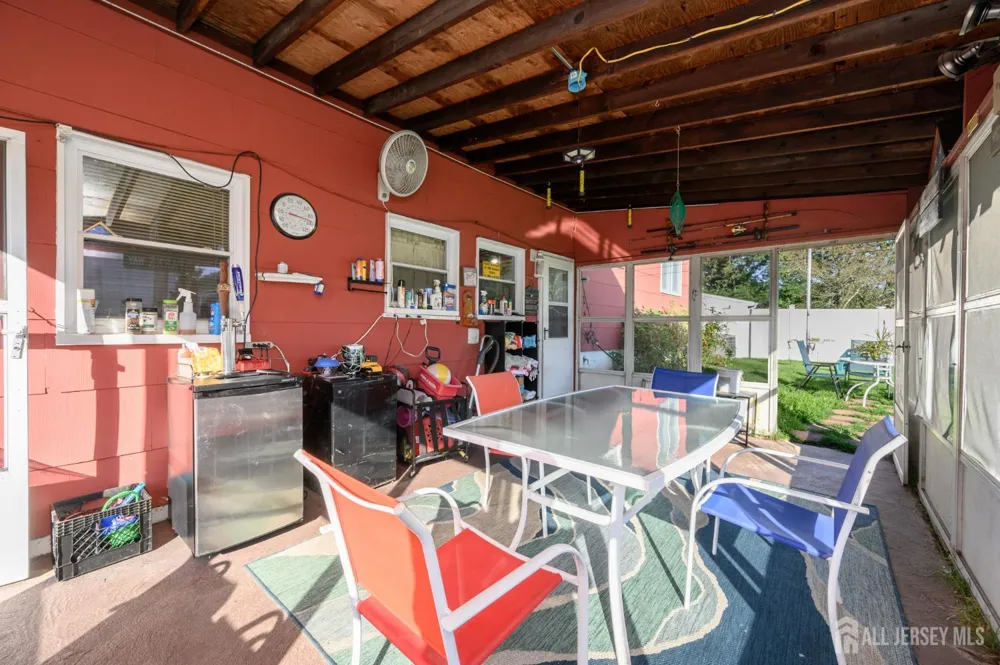 71 Aberdeen Avenue Iselin, NJ 08830