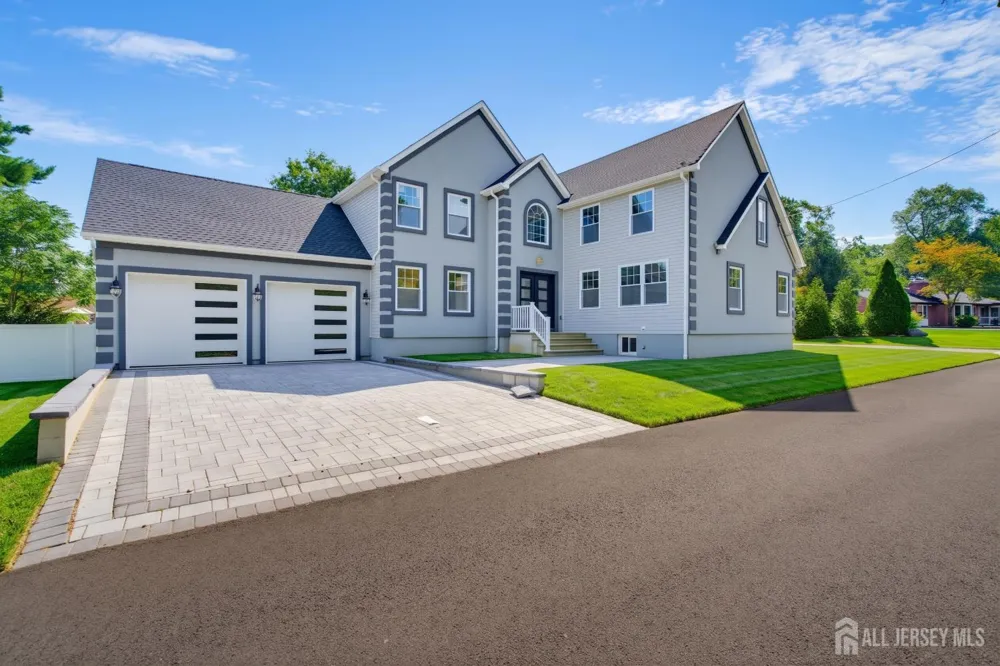 10 Snyder Avenue Sayreville, NJ 08872