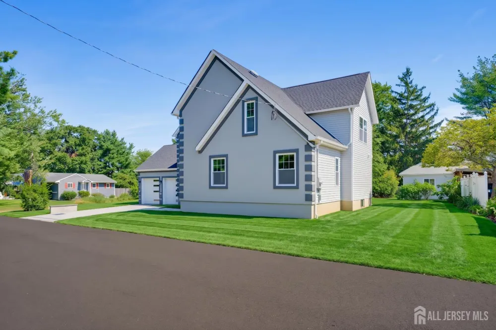 10 Snyder Avenue Sayreville, NJ 08872
