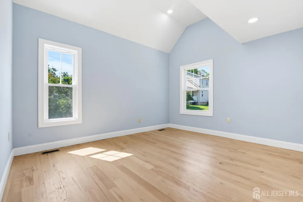 10 Snyder Avenue Sayreville, NJ 08872