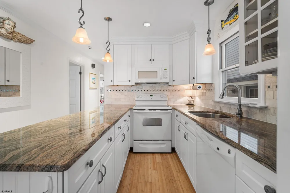 5157 West Ave Ocean City, NJ 08226