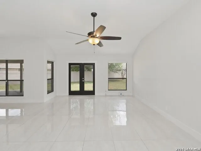 1147 Quail Hollow Laredo, TX 78045