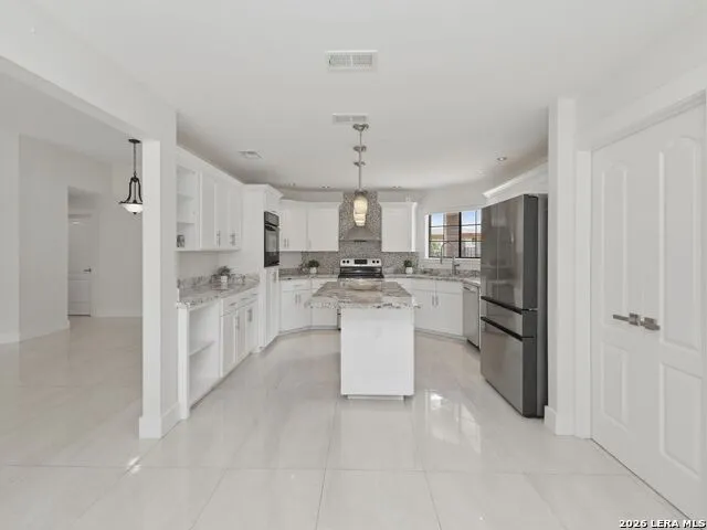 1147 Quail Hollow Laredo, TX 78045
