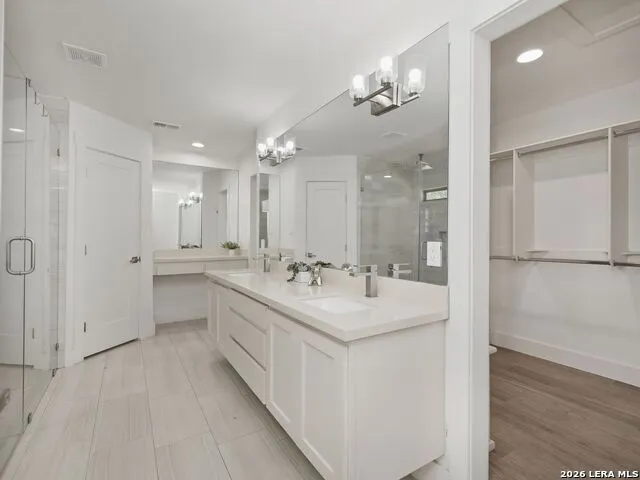 1147 Quail Hollow Laredo, TX 78045