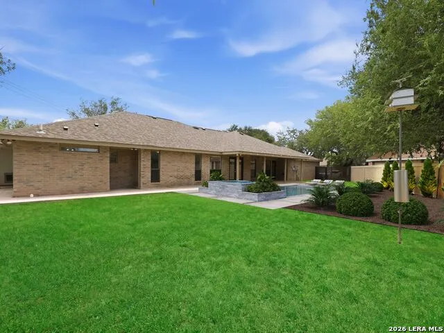 1147 Quail Hollow Laredo, TX 78045