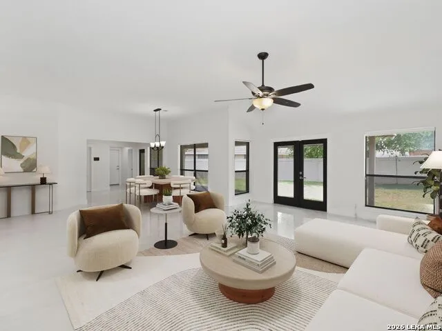 1147 Quail Hollow Laredo, TX 78045