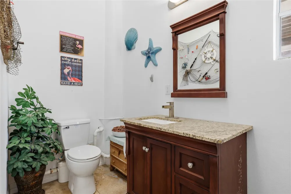 414 Westerly Tiki Island, TX 77554