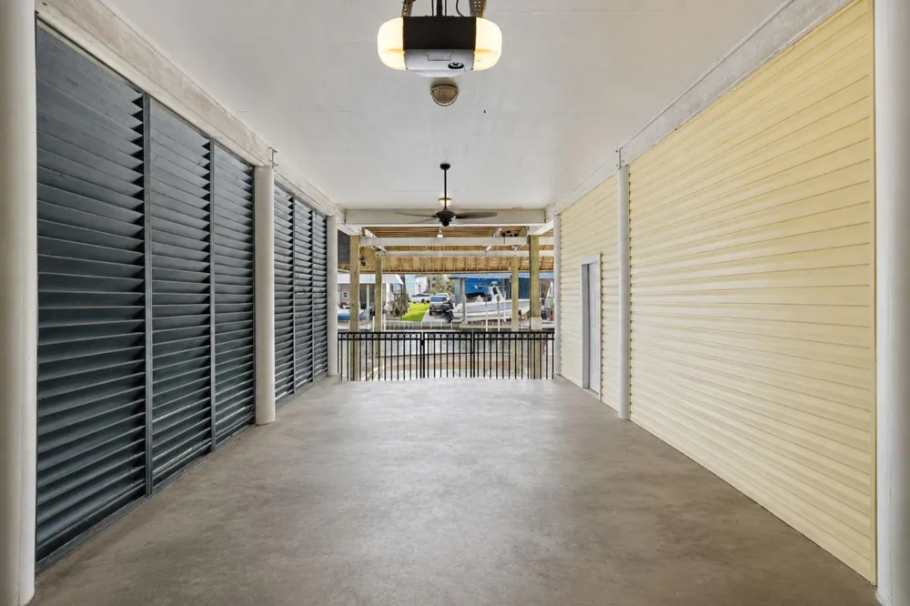 414 Westerly Tiki Island, TX 77554