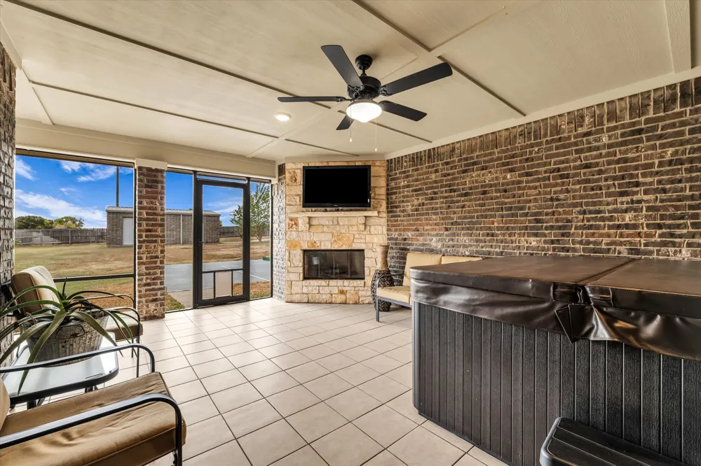 125 Mini Road Lorena, TX 76655
