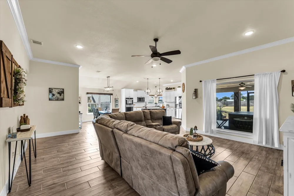 125 Mini Road Lorena, TX 76655