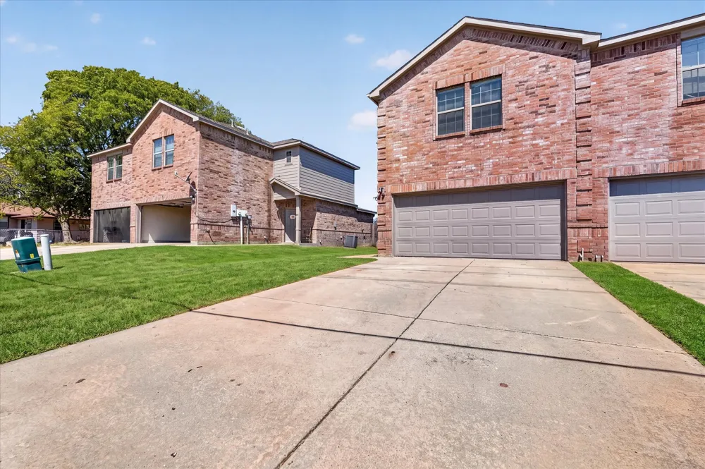 606 E College Street Princeton, TX 75407