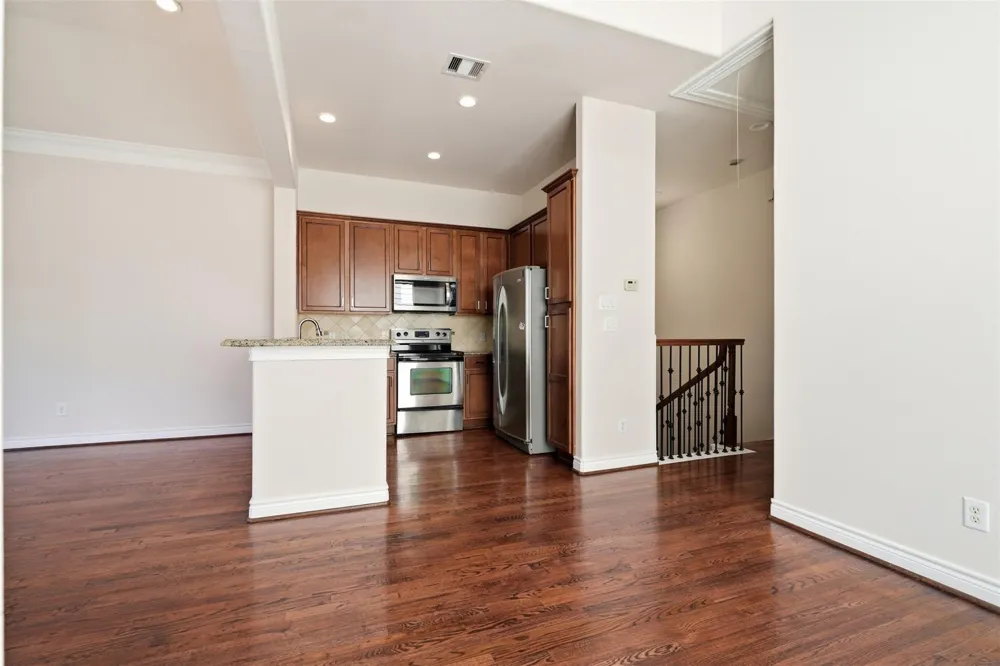 2513 Detering Street Houston, TX 77007