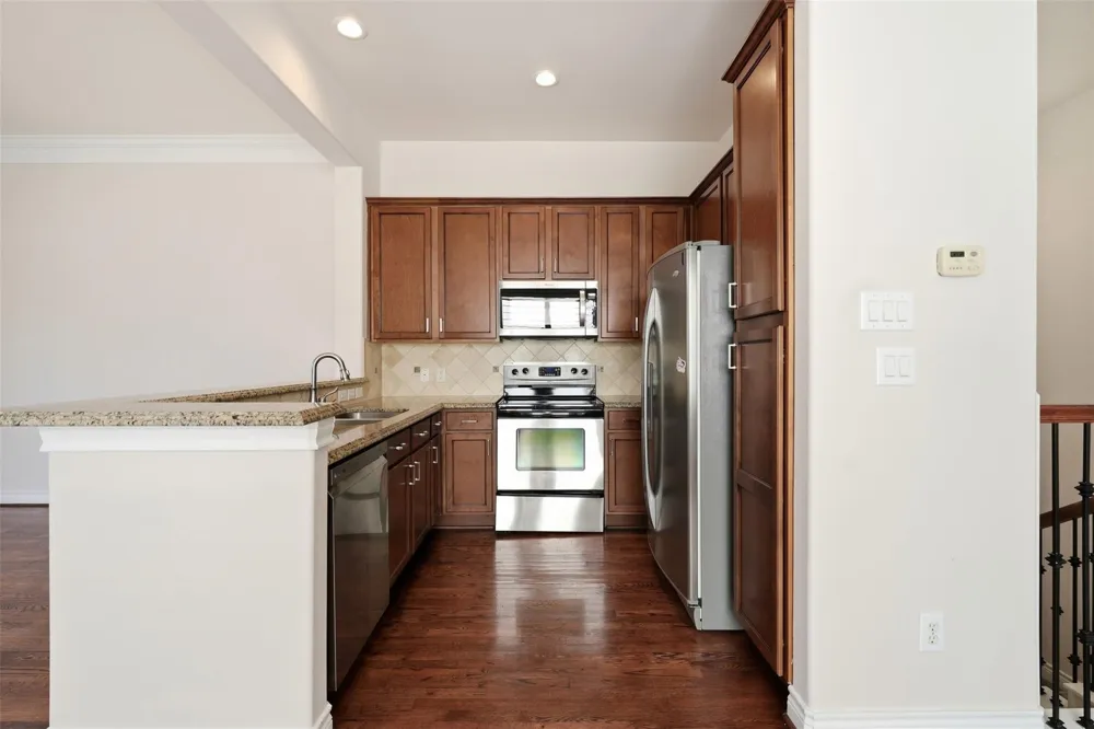 2513 Detering Street Houston, TX 77007