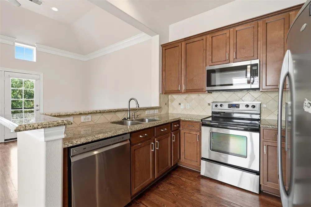 2513 Detering Street Houston, TX 77007