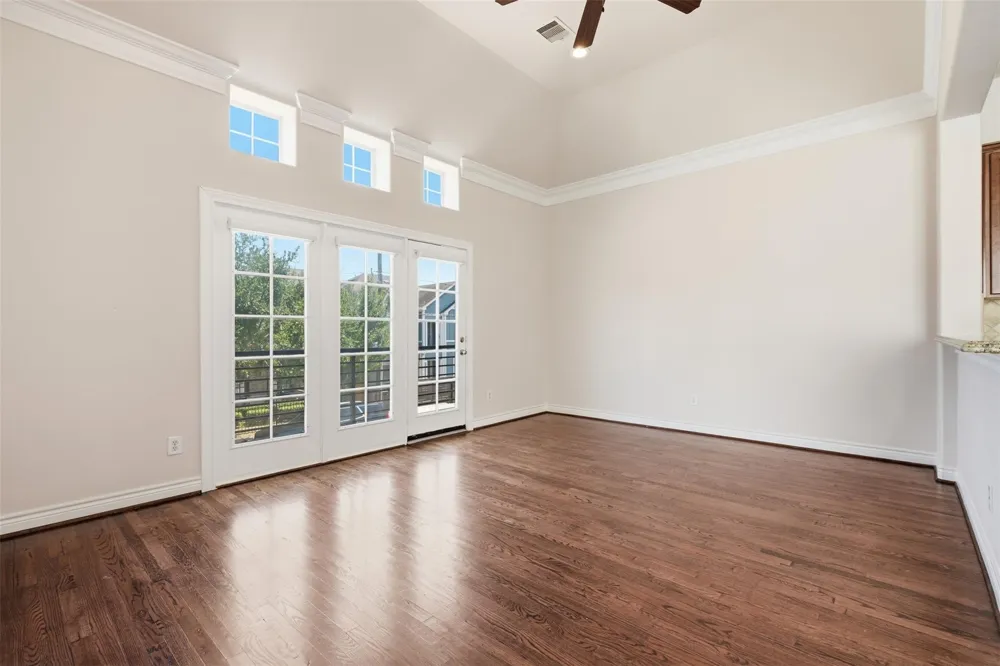 2513 Detering Street Houston, TX 77007