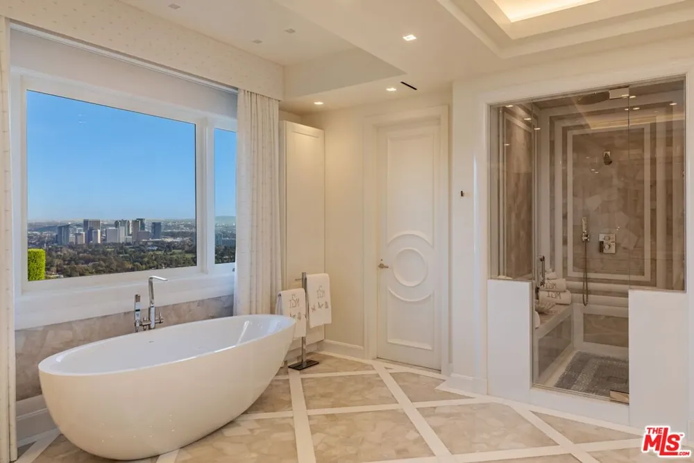 1309 Davies Drive Beverly Hills, CA 90210