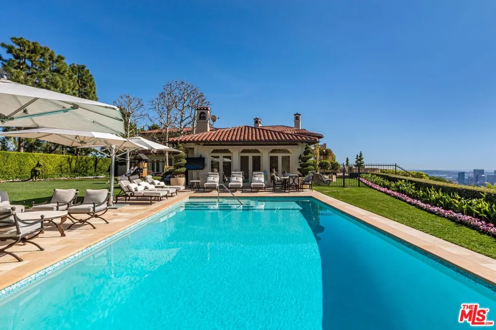1309 Davies Drive Beverly Hills, CA 90210