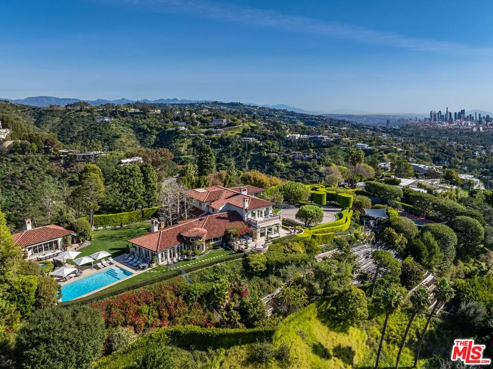 1309 Davies Drive Beverly Hills, CA 90210