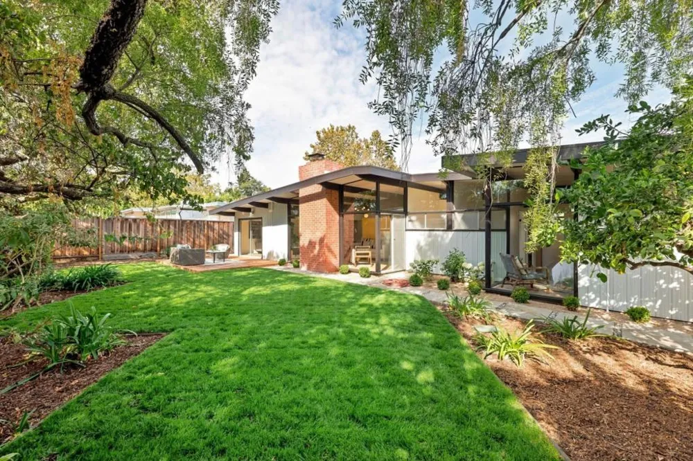 390 E Charleston Road Palo Alto, CA 94306