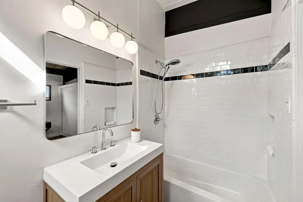 390 E Charleston Road Palo Alto, CA 94306