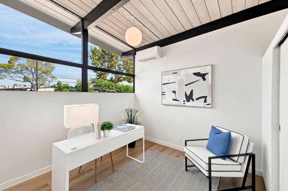 390 E Charleston Road Palo Alto, CA 94306